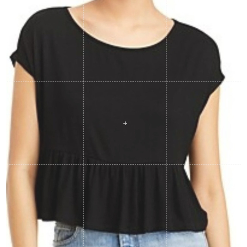 Aqua Shirt Women's SZ M Black Ruffle Hem Ribbed Stretch Bloomingdales Exclusive